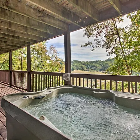 Pigeon Forge Scenic Solitude With Private Hot Tub! Exterior photo