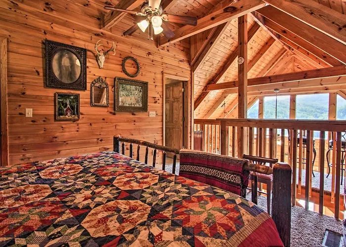 Pigeon Forge Scenic Solitude With Private Hot Tub!